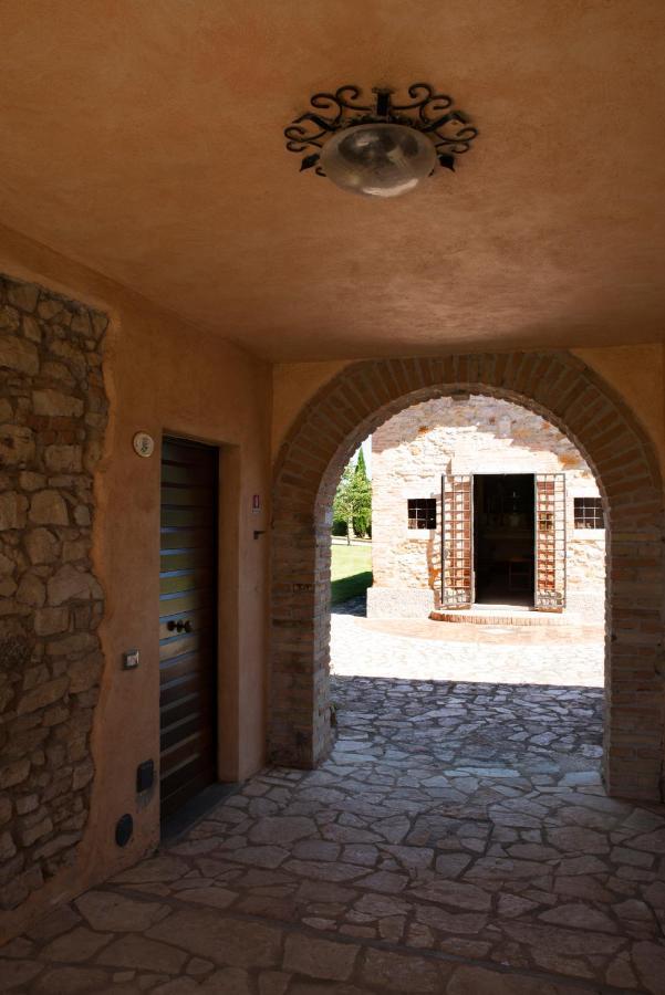 Residence Maria Giulia Corciano Exterior photo